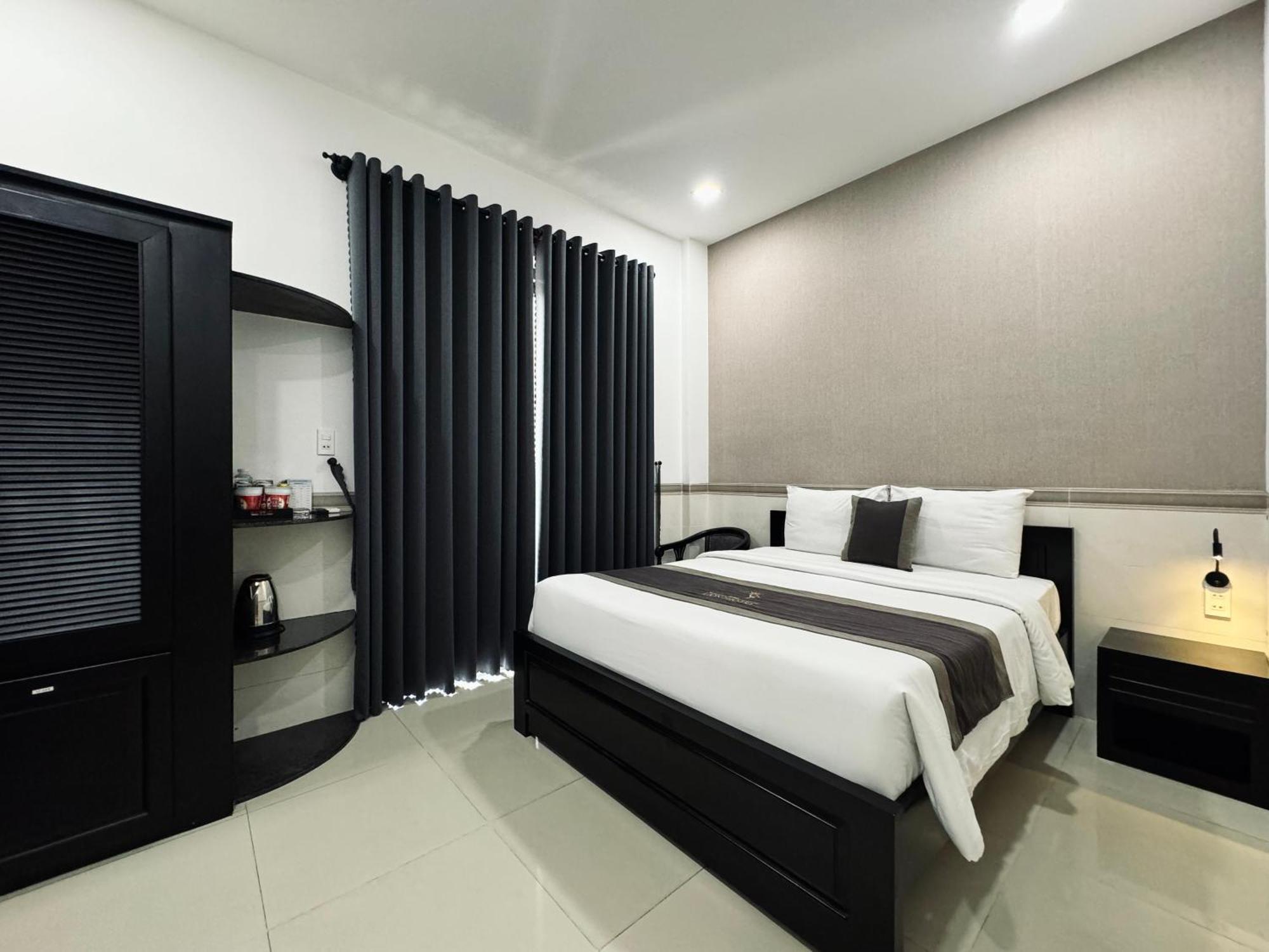 Lion 7 Hotel Кан То Екстериор снимка