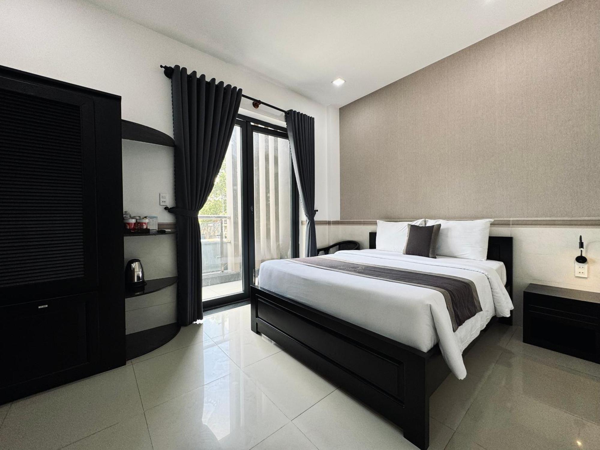 Lion 7 Hotel Кан То Екстериор снимка